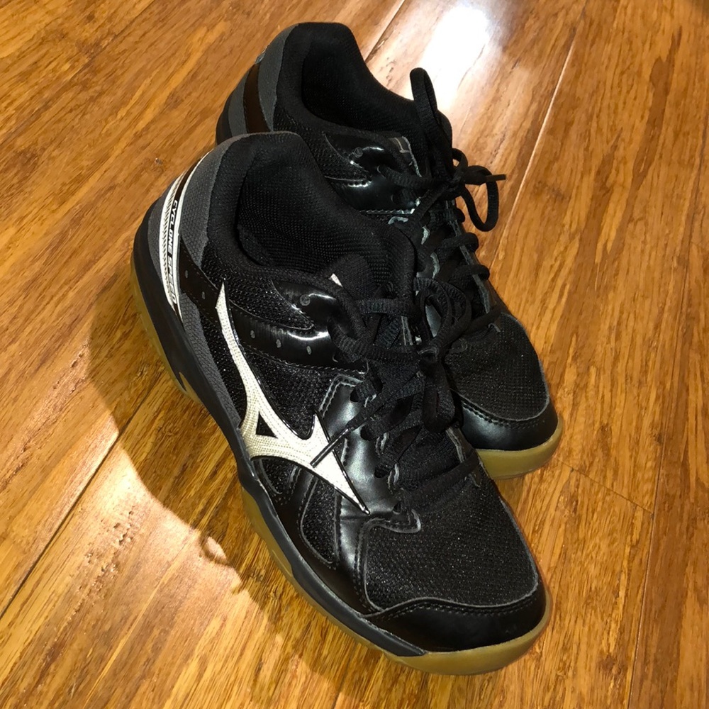 mizuno cyclone speed volleyball shoes